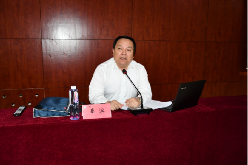 党委书记车滨为大学生上党课-德州学院学生处